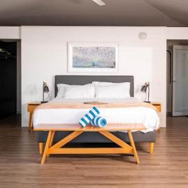 Discovery Resorts - Rottnest Island: Rottnest Island şehrinde bir otel