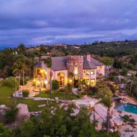 Secluded Boulder Groves Resort Getaway!, hotel Ramonában