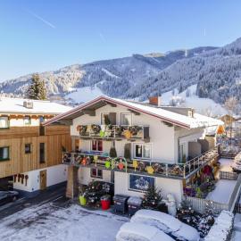 Winter Chalet Kaprun