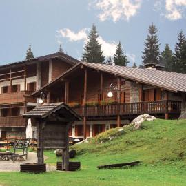 Rifugio Escursionistico Tita Piaz, hotel Ampezzóban