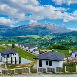pazaric residence, hotell i Doljani