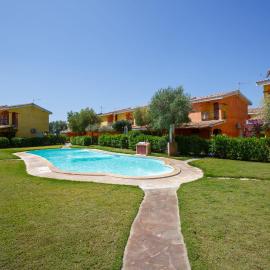 Villa Mama private compound swimming pool