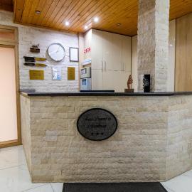 Tisza Panzió és Apartman, hotel in Tiszaújváros