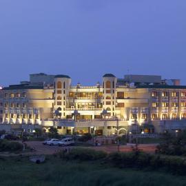 Empires Hotel – hotel w mieście Parādīp Garh
