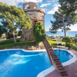 Gran Hotel Rey Don Jaime, hôtel à Castelldefels