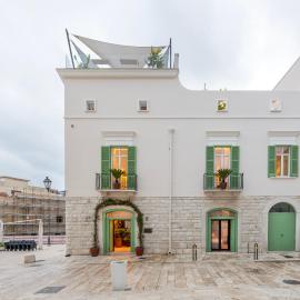 Palazzo Dogali Suites Collection，特拉尼的飯店