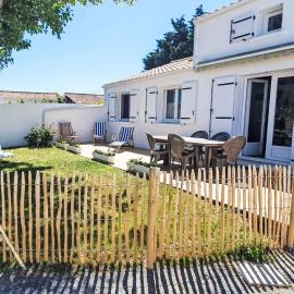 Holiday Home Charme de la Grande Bosse by Interhome, hotel v destinácii LʼÉpine