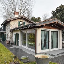 Villa La Casetta sul Lago by Interhome, hotel a Clusane sul Lago