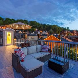 Skyline Views - Rooftop & Game Room - Sleeps 8