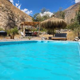Cabaña Alma de Montaña, piscina privada, hotel din Monte Grande