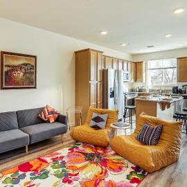 4 Mi to Dtwn: Family-Friendly Townhome in Reno, khách sạn ở Reno