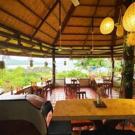 Casa Rosa Inn and Restaurant, hotel a Taytay