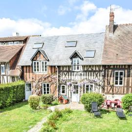 2 Bedroom Nice Home In Le Mesnil-Esnard