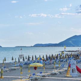 1 Bedroom Amazing Apartment In Loano, hotel in Loano