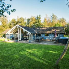 Stunning Home In Væggerløse With Sauna