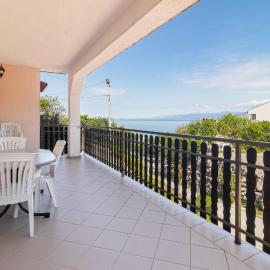 Nice Apartment In Sveti Juraj With House Sea View