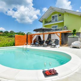 Gorgeous Home In Popovaca With Sauna