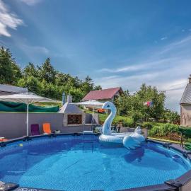 Gorgeous Home In Zlobin With Heated Swimming Pool