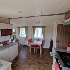 Durdlee Door, D27, Main Rd, West Lulworth, Wareham BH20 5PU, hotel in West Lulworth