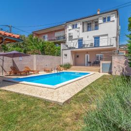 Nice Apartment In Smrika With Private Swimming Pool, Can Be Inside Or Outside