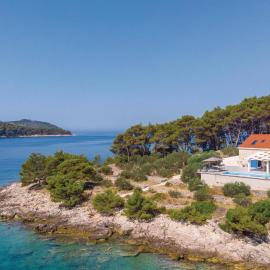 Beach Front Home In Mikulina Luka