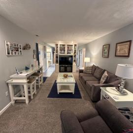 Woodson Bend Resort Condo 7-3 Extremely Large Luxury 1 Bedroom Sleeps 6, hotel in Bronston