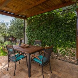 Amazing Apartment In Jadreski With Wifi, hotel em Jadreški
