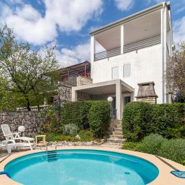 Cozy Apartment In Jadranovo