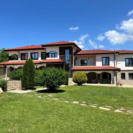 Entheos, hotel a Vŭrben