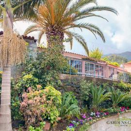 Gardens Guest House-Hostel, hotel din São Vicente