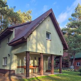 3 Bedroom Awesome Home In Pogorzelica, hotel in Pogorzelica