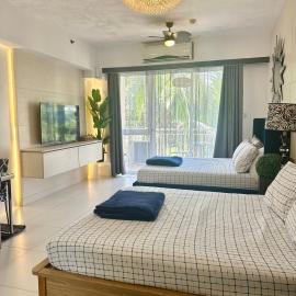 215 Carola B - Pico de Loro, hotel in Cutad