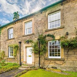 Grade II Listed House near Chatsworth