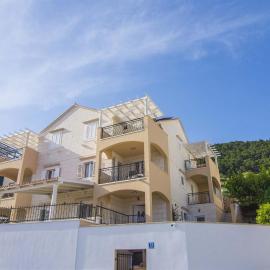 Villa Marina Bol, hotel di Bol