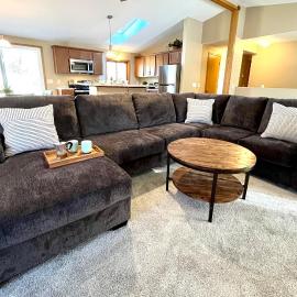 Valley View Home with Game Room, & Exclusive Beach & Pool Access, Hotel in New Rome