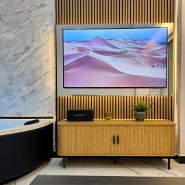 Olympus Luxury Collection - Suite with Jacuzzi and Ancient Theatre View, hotel em Larisa