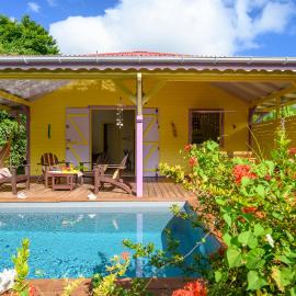 Chez Marie & Philippe Ti'Kaz Vanille, hotel i Cadet