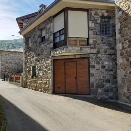 Casa Ludi Valdeon, viešbutis mieste Prada