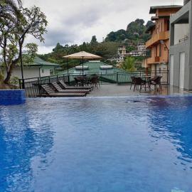 Hotel Travellers Nest Kandy