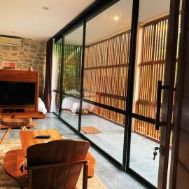 Villa Saluka - Romantic & Serene with Sunset View, hotel a Ngingas