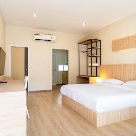 Sanipa Resort Rayong, khách sạn ở Ban Noen Phra