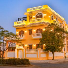 Tryambakam Villa, hotel in Bhilwara
