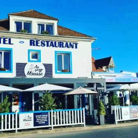Au Ptit Mousse - Hôtel et Restaurant, Hotel in Courseulles-sur-Mer