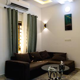 Stylish 2BR Modern Apt in Cité Baguida