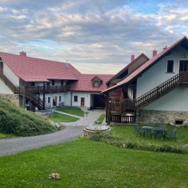 Chlumecký dvůr, hotel in Chlumek