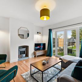 Stylish 5 Bed in Peak District Gem - Games Rooms