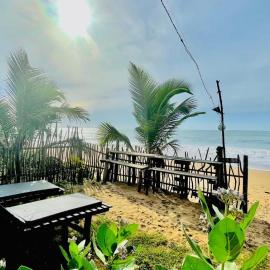 Waves ranna cabana and seafood, hotell sihtkohas Ranna
