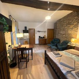 Apartment Eifelsteig im Posthalterhof, anno 1683, mit Sauna, hotel a Blankenheim