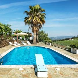 Quinta da Padrela Vineyard House, hotel sa Tabuaço