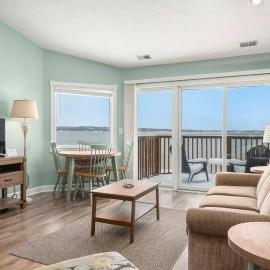 Beachside 325 Waterfront Condo